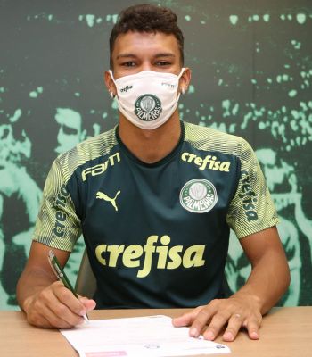 Gabriel Veron renova contrato com o Palmeiras até 2025