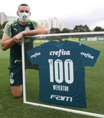 WEVERTON ULTRAPASSA 100 JOGOS COM A CAMISA DO PALMEIRAS: 