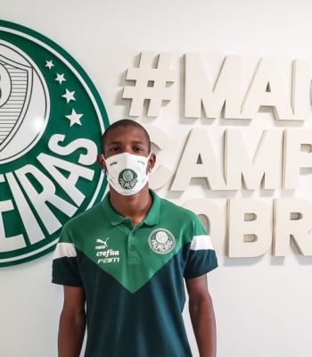 Palmeiras acerta compra do volante Danilo