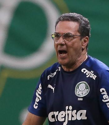 Após derrota para o Coritiba, Palmeiras demite o técnico Vanderlei Luxemburgo